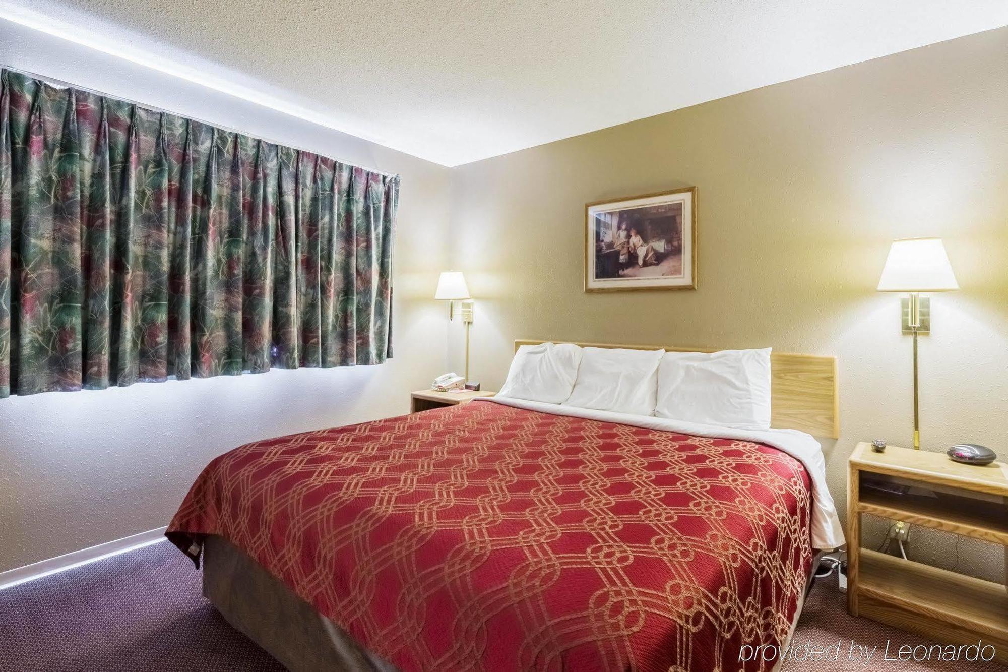 Econo Lodge Ortonville Eksteriør billede