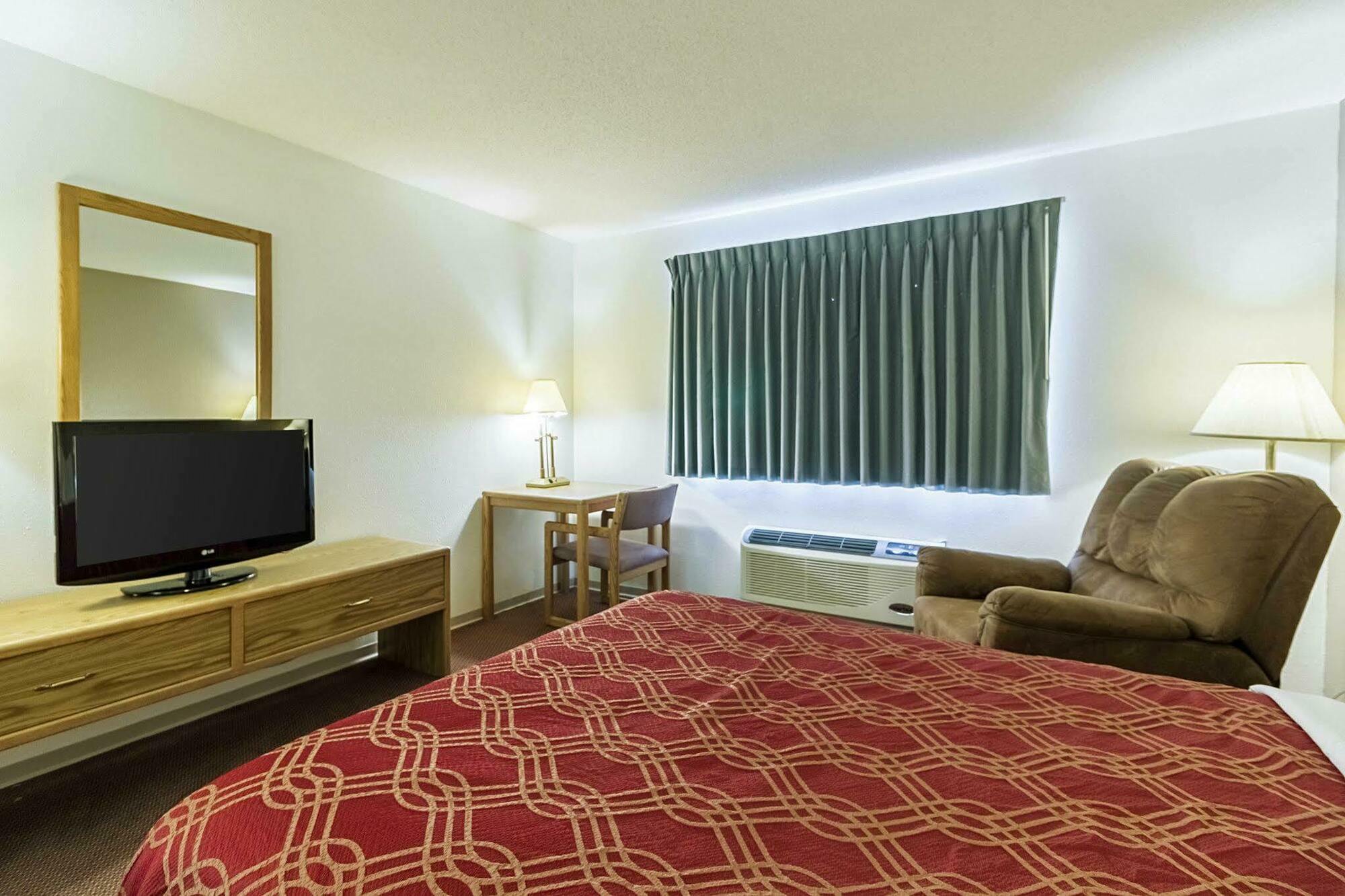 Econo Lodge Ortonville Eksteriør billede